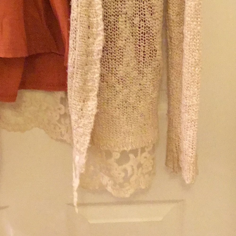 Cardigan - Picture 3 of 6